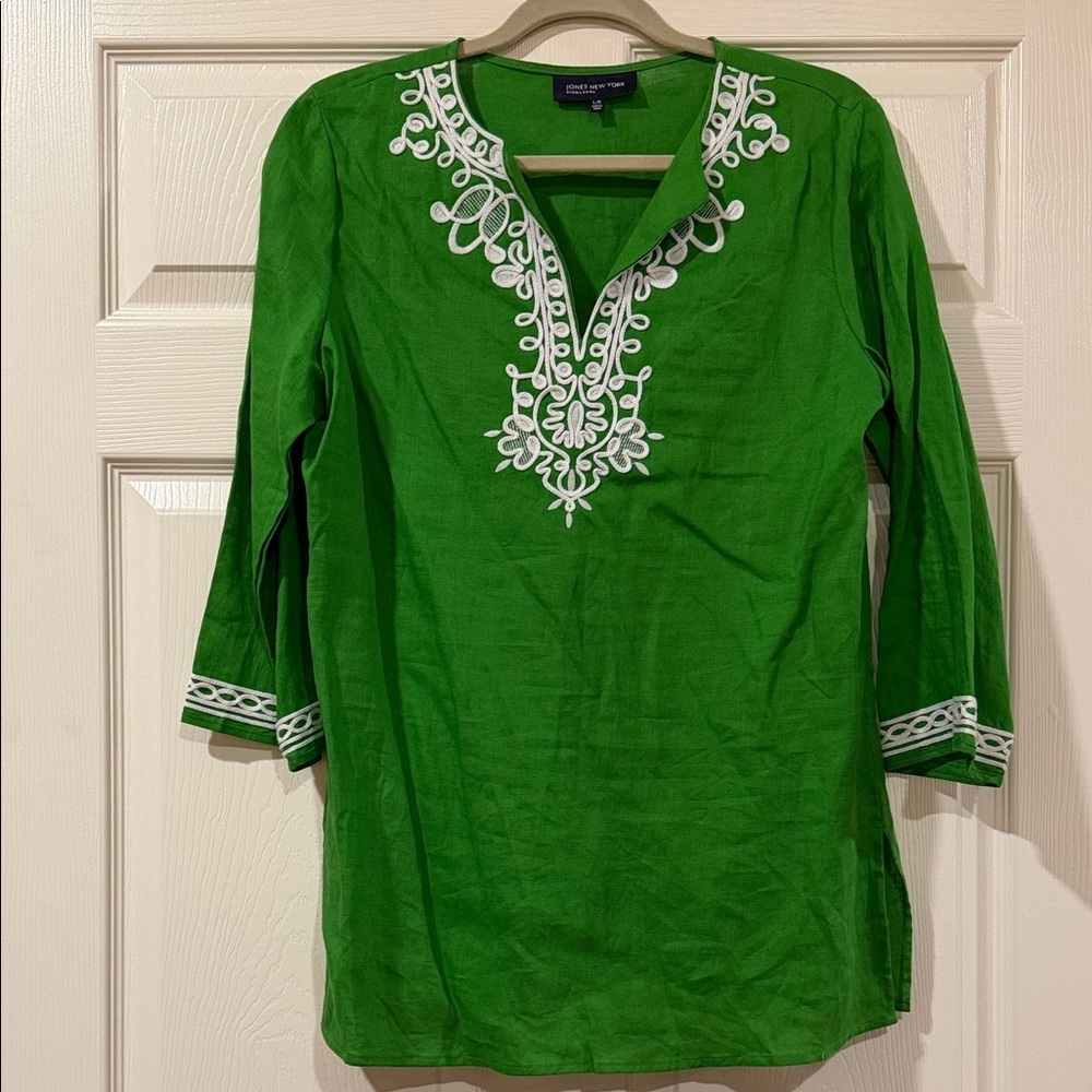 Chelsea & Violet Bright Green Embroidered V-Neck Tunic 100% Linen